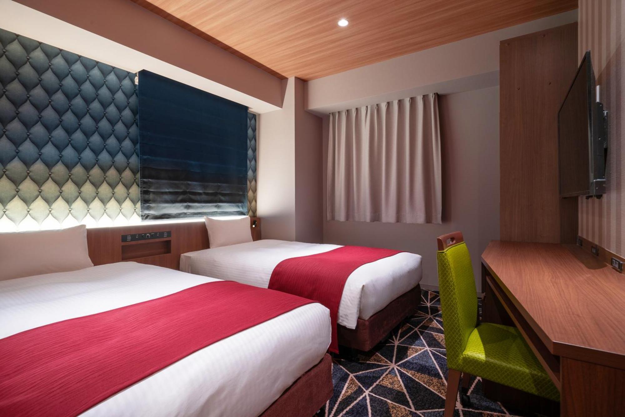 The B Sapporo Hotel Bagian luar foto
