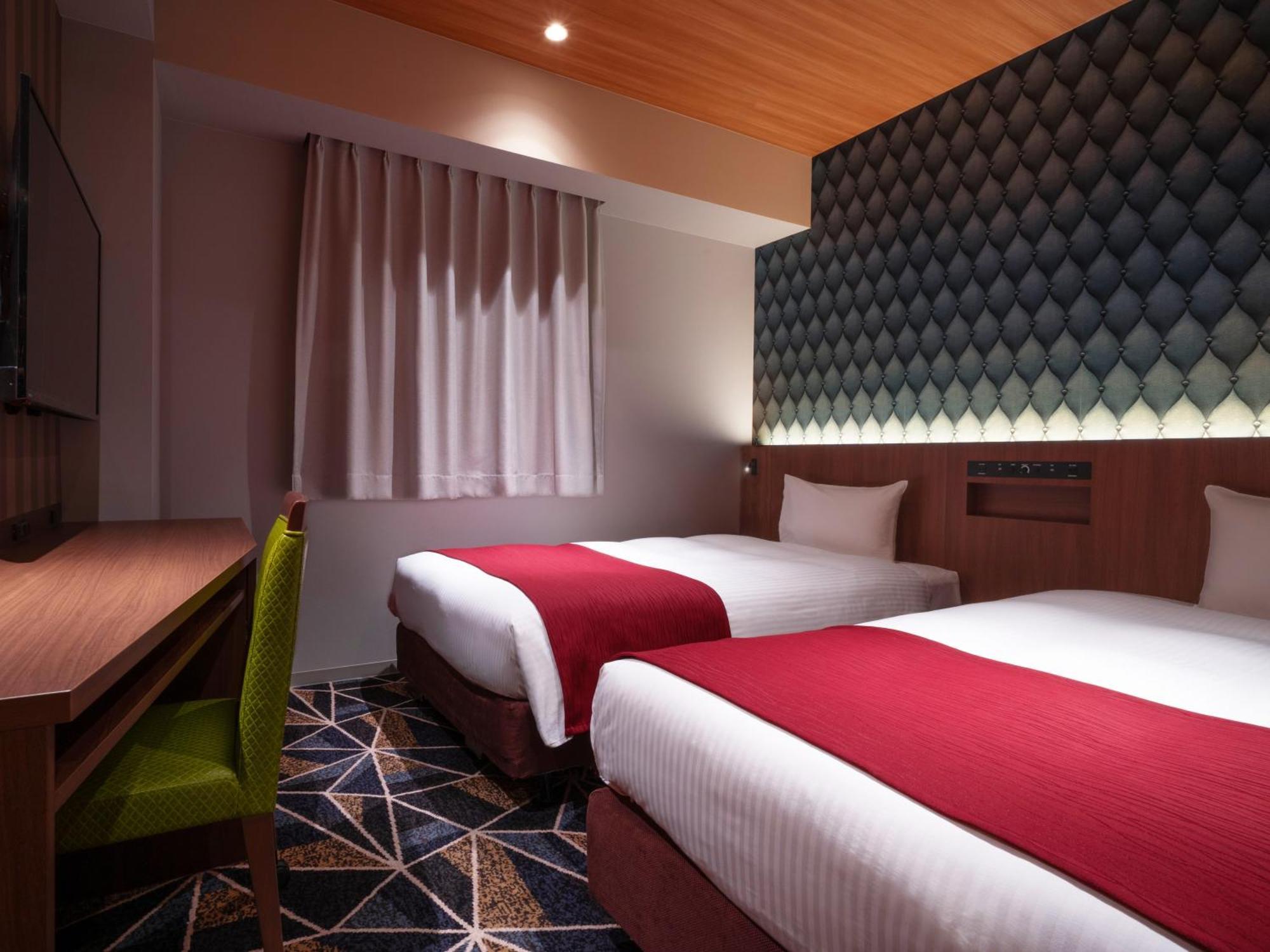 The B Sapporo Hotel Bagian luar foto